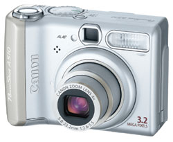Máquina digital Canon PowerShot A510 - Frente - Cortesia da Canon, editada pelo Câmera versus Câmera