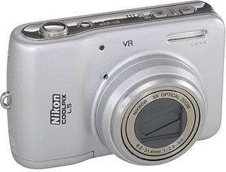 Câmera digital Nikon Coolpix L5 - Cortesia da Nikon, editada pelo Câmera versus Câmera