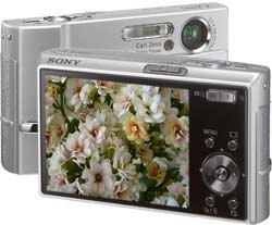 Máquina digital Sony Cyber-shot DSC-T30 - Frente e Costas - Cortesia da Sony, editada pelo Câmera versus Câmera