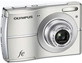 Máquina digital Olympus X-40 / Olympus FE-45 - Diagonal - Cortesia da Olympus, editada pelo Câmera versus Câmera