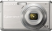 Máquina digital Sony Cyber-shot DSC-S980 - Frente - Cortesia da Sony, editada pelo Câmera versus Câmera