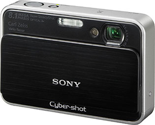 Câmera digital Sony Cyber-shot DSC-T2  - Preta, Diagonal - Cortesia Sony, editada pelo Câmera versus Câmera
