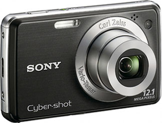 Câmera digital Sony Cyber-shot DSC-W215 - Preta, Diagonal - Cortesia Sony, editada pelo Câmera versus Câmera