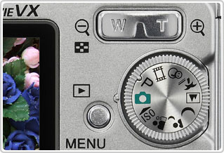 Câmera digital Sony Cyber-shot DSC-W80 - Cortesia Sony, editada pelo Câmera versus Câmera
