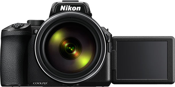 Câmera digital Nikon Coolpix P950 - Tela articulada para o lado